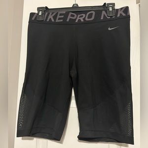 Nike pro shorts (XL)
